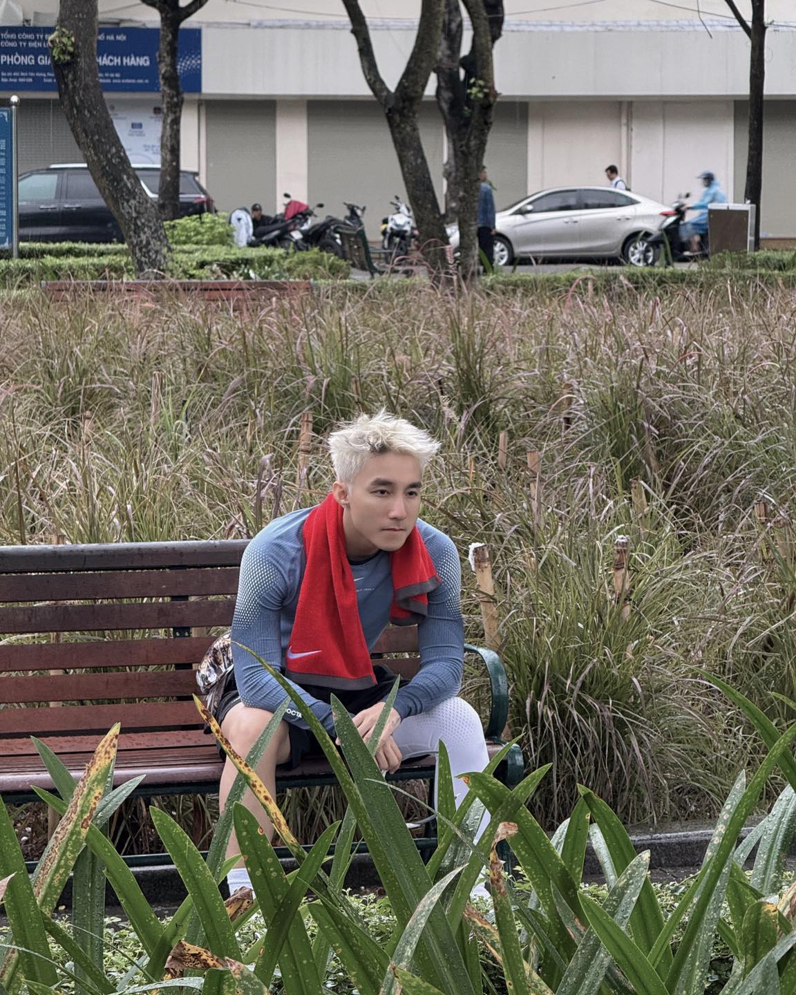 Kỹ năng tàng hình của Sơn Tùng- Ảnh 5.