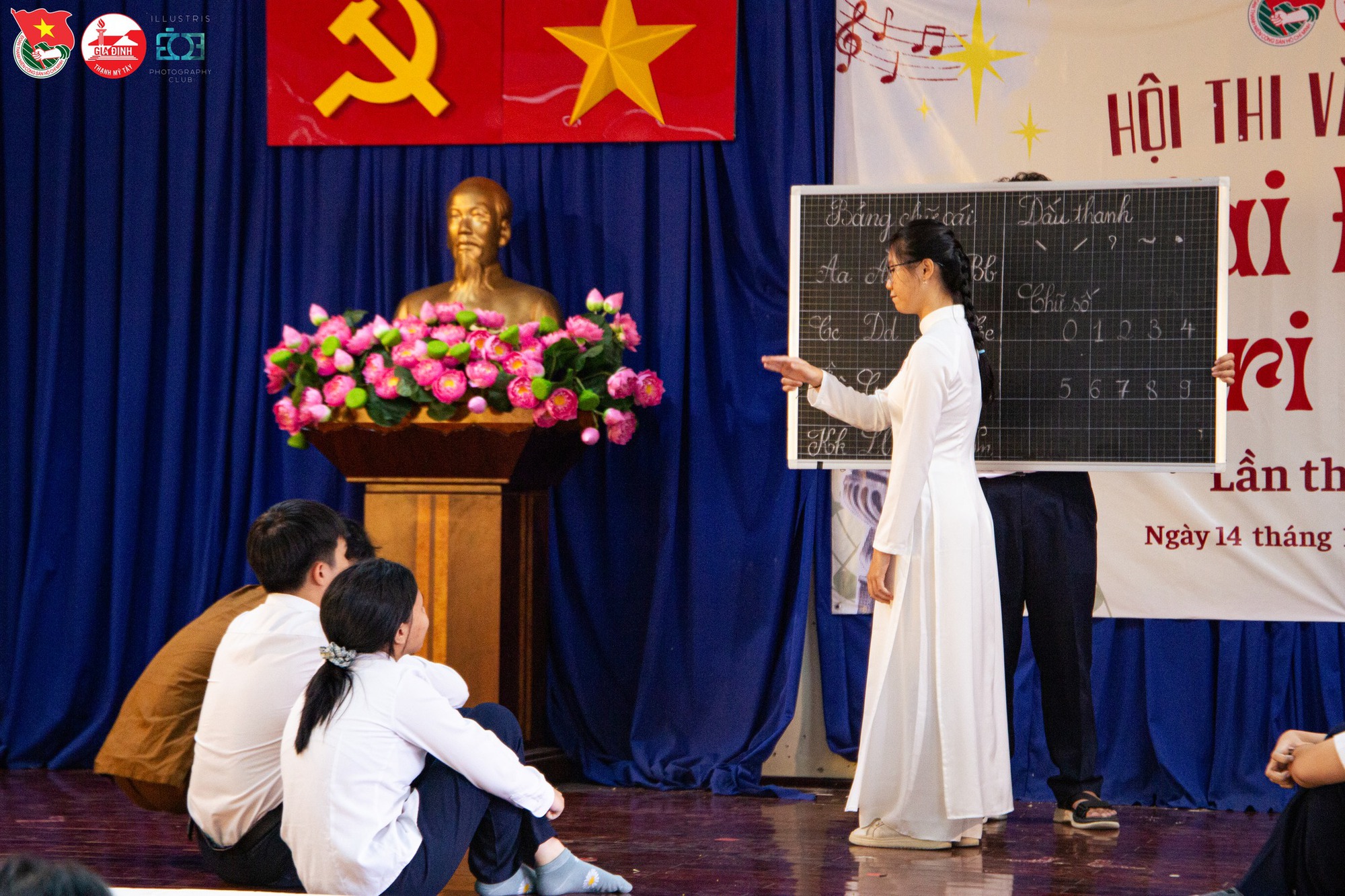 Cả nước chào mừng ngày Nhà giáo Việt Nam 20/11: Đơn giản, nhanh gọn nhưng không khí khó quên thôi rồi!- Ảnh 32.