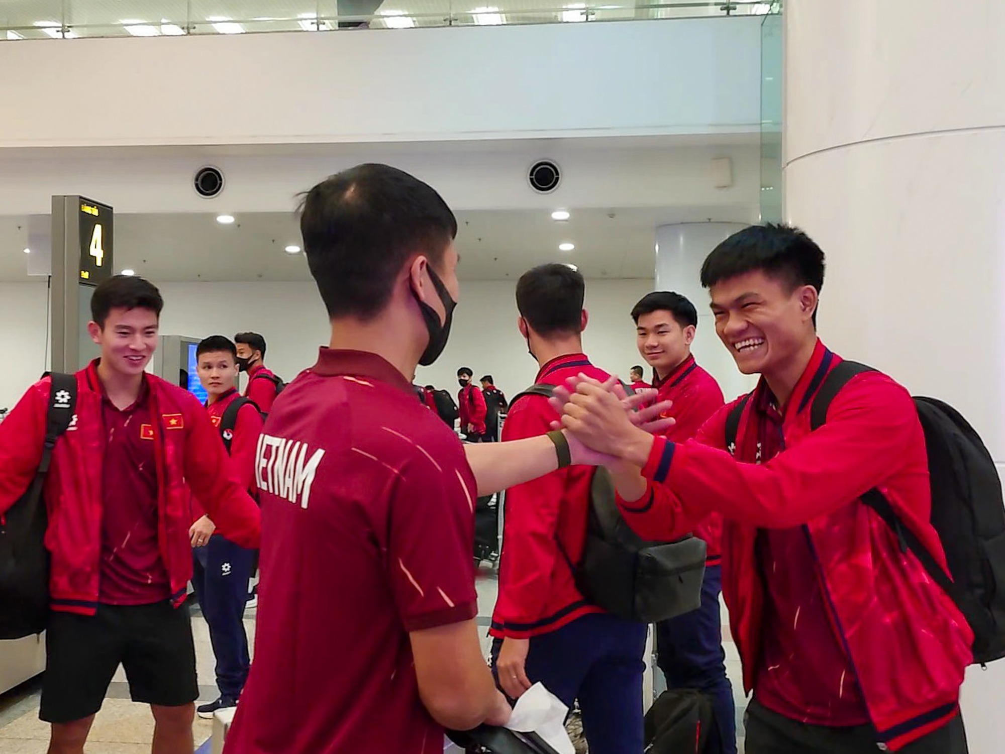 Đội tuyển Việt Nam về nước, khép lại năm 2025!- Ảnh 3.