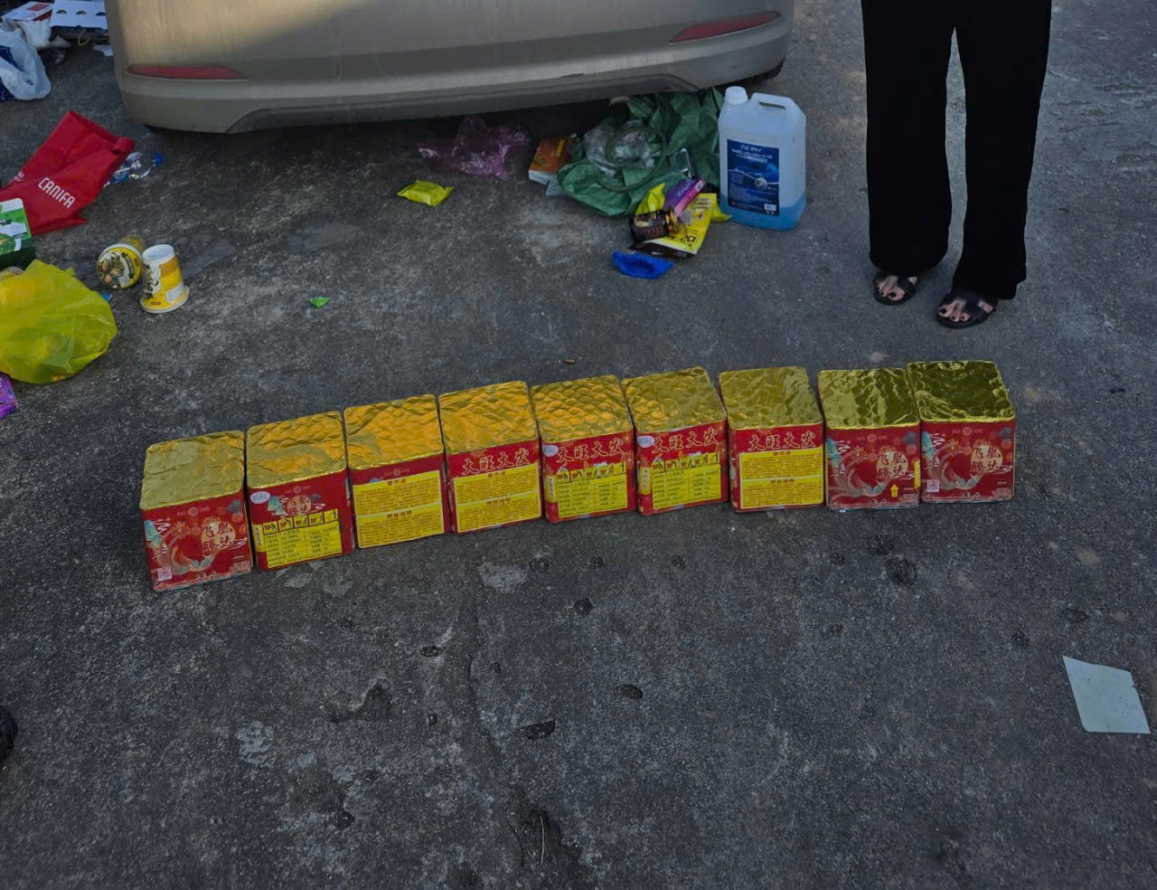 Khám xét chỗ ở, bắt "ông trùm" Lê Thái Hà sinh năm 1994- Ảnh 3. Khám xét chỗ ở, bắt "ông trùm" Lê Thái Hà sinh năm 1994- Ảnh 3.