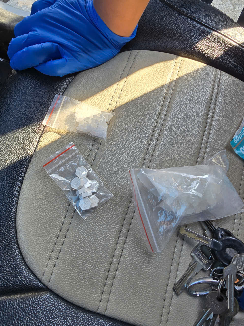 Khám xét chỗ ở, bắt "ông trùm" Lê Thái Hà sinh năm 1994- Ảnh 2. Khám xét chỗ ở, bắt "ông trùm" Lê Thái Hà sinh năm 1994- Ảnh 2.