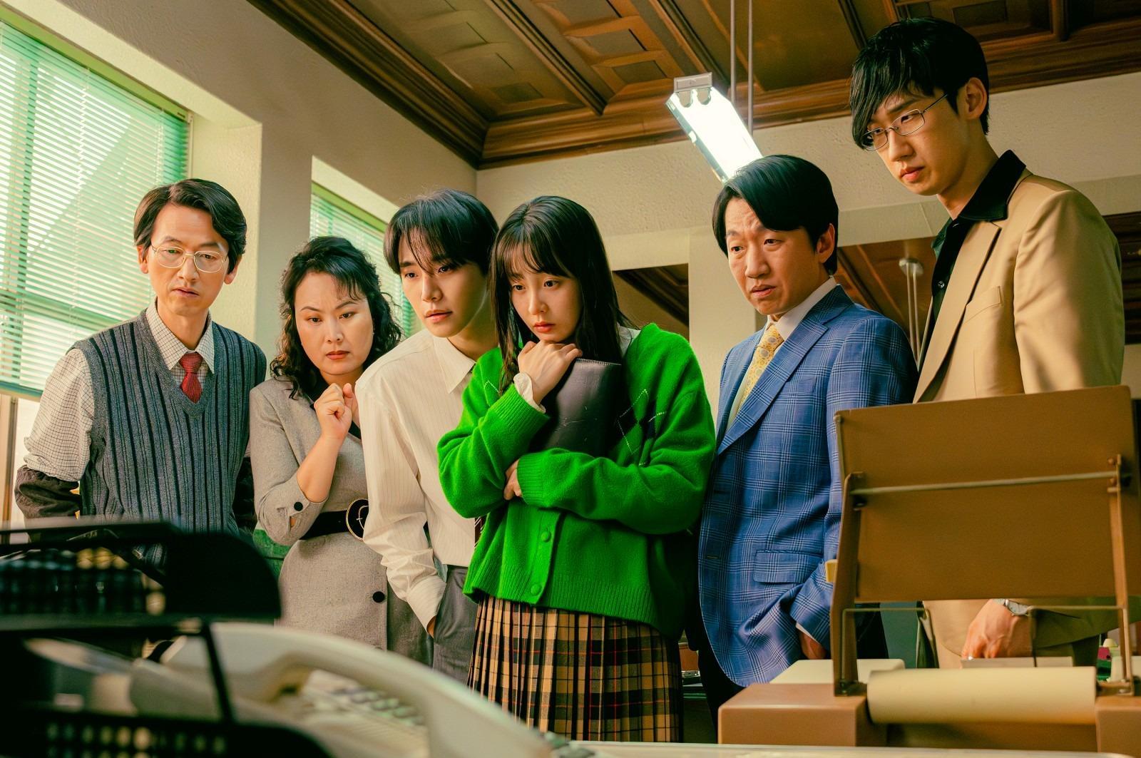 Typhoon Family: Từ cú chào sân đỉnh cao đến màn rơi tự do khó cứu nổi- Ảnh 2. Typhoon Family: Từ cú chào sân đỉnh cao đến màn rơi tự do khó cứu nổi- Ảnh 2.