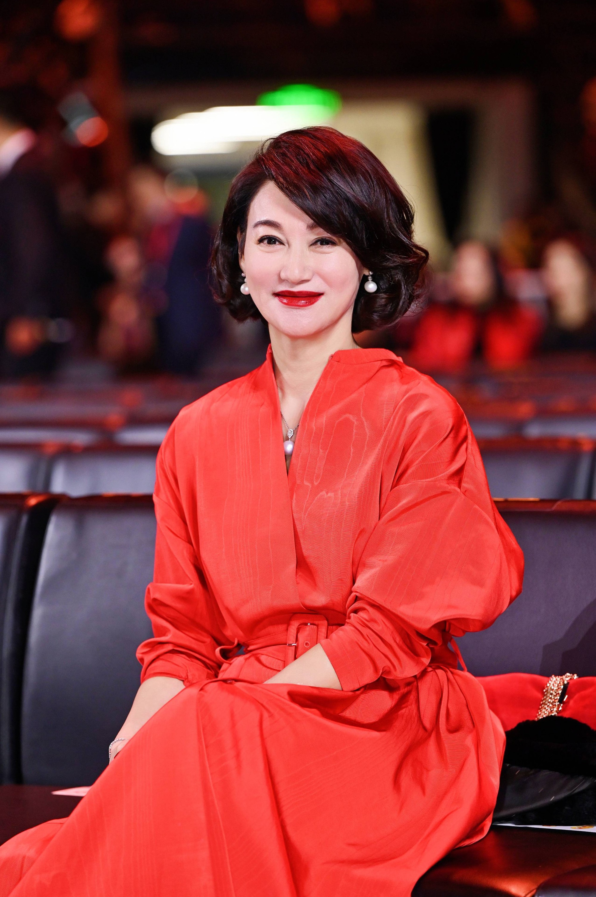 Sao nữ đòi bán cúp vàng, yêu cầu tăng lương gấp 100 lần khi vừa lên ngôi Ảnh hậu- Ảnh 3.