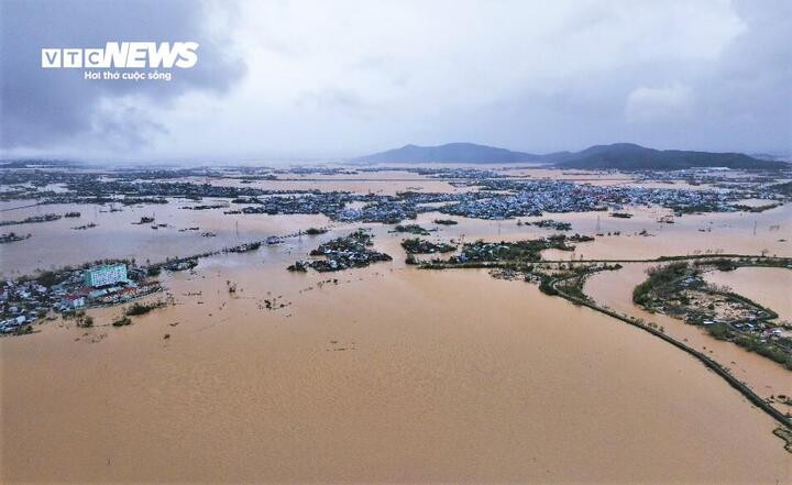 Mưa lũ, sạt lở miền Trung - Tây Nguyên: 46 người chết và mất tích- Ảnh 3.