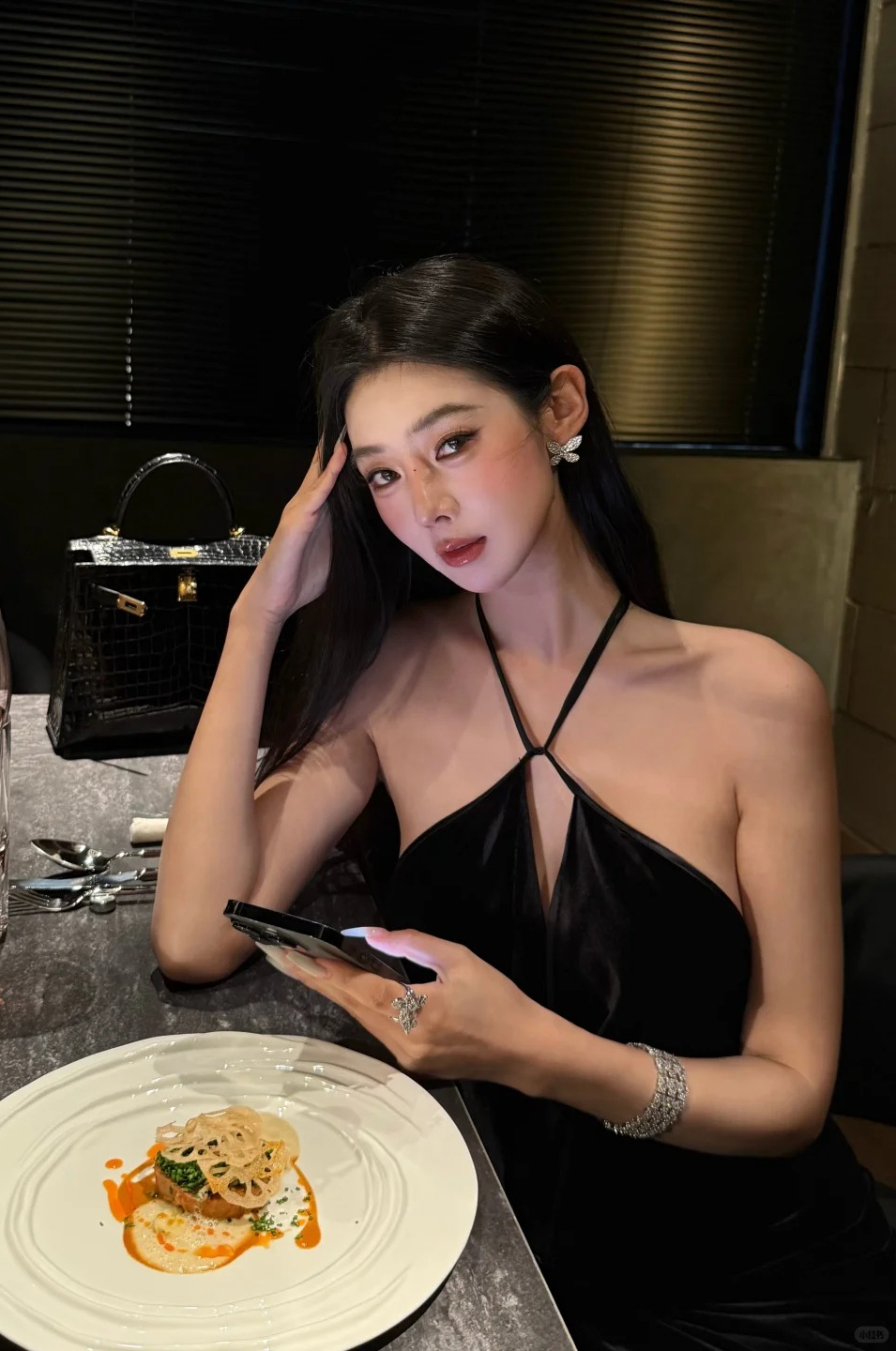 Khoảng cách của người giàu- Ảnh 1.