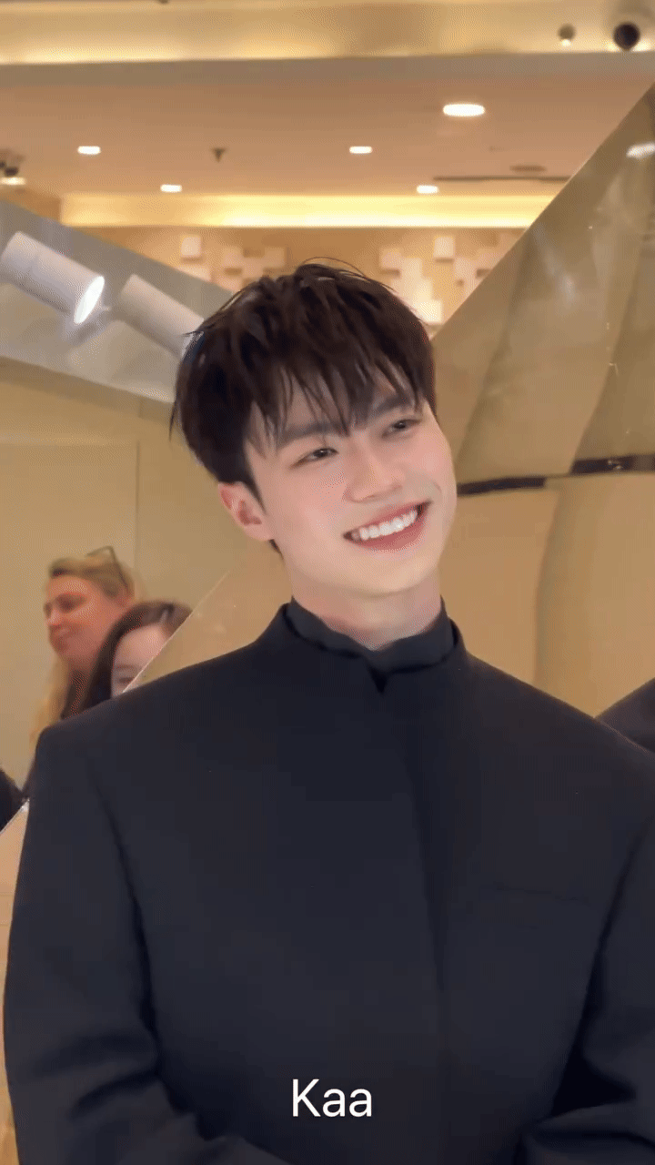 Vbiz nổi lên 1 mỹ nam 2K5 đẹp trai như hoàng tử, đặc biệt là không “dầu mỡ”- Ảnh 7. Vbiz nổi lên 1 mỹ nam 2K5 đẹp trai như hoàng tử, đặc biệt là không “dầu mỡ”- Ảnh 7.