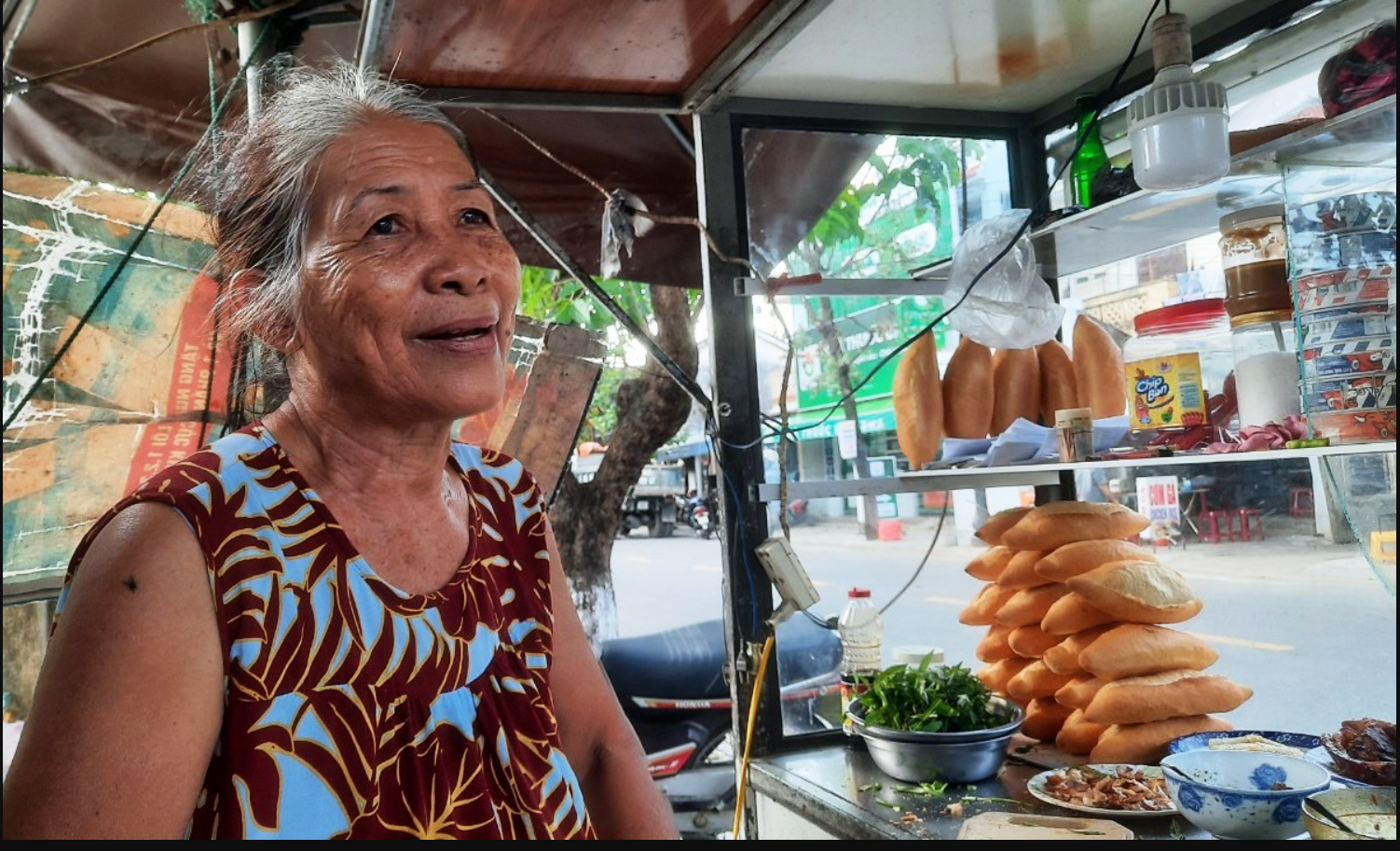 Không phải phở, món ăn chỉ từ 15.000–25.000 đồng/phần này mới là hương vị Việt lọt top ngon nhất thế giới- Ảnh 6.