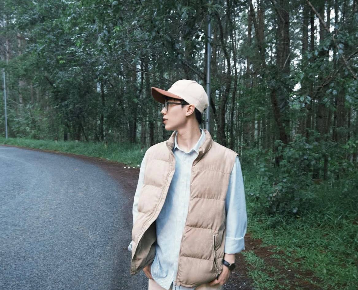 Vbiz nổi lên 1 mỹ nam 2K5 đẹp trai như hoàng tử, đặc biệt là không “dầu mỡ”- Ảnh 24. Vbiz nổi lên 1 mỹ nam 2K5 đẹp trai như hoàng tử, đặc biệt là không “dầu mỡ”- Ảnh 24.