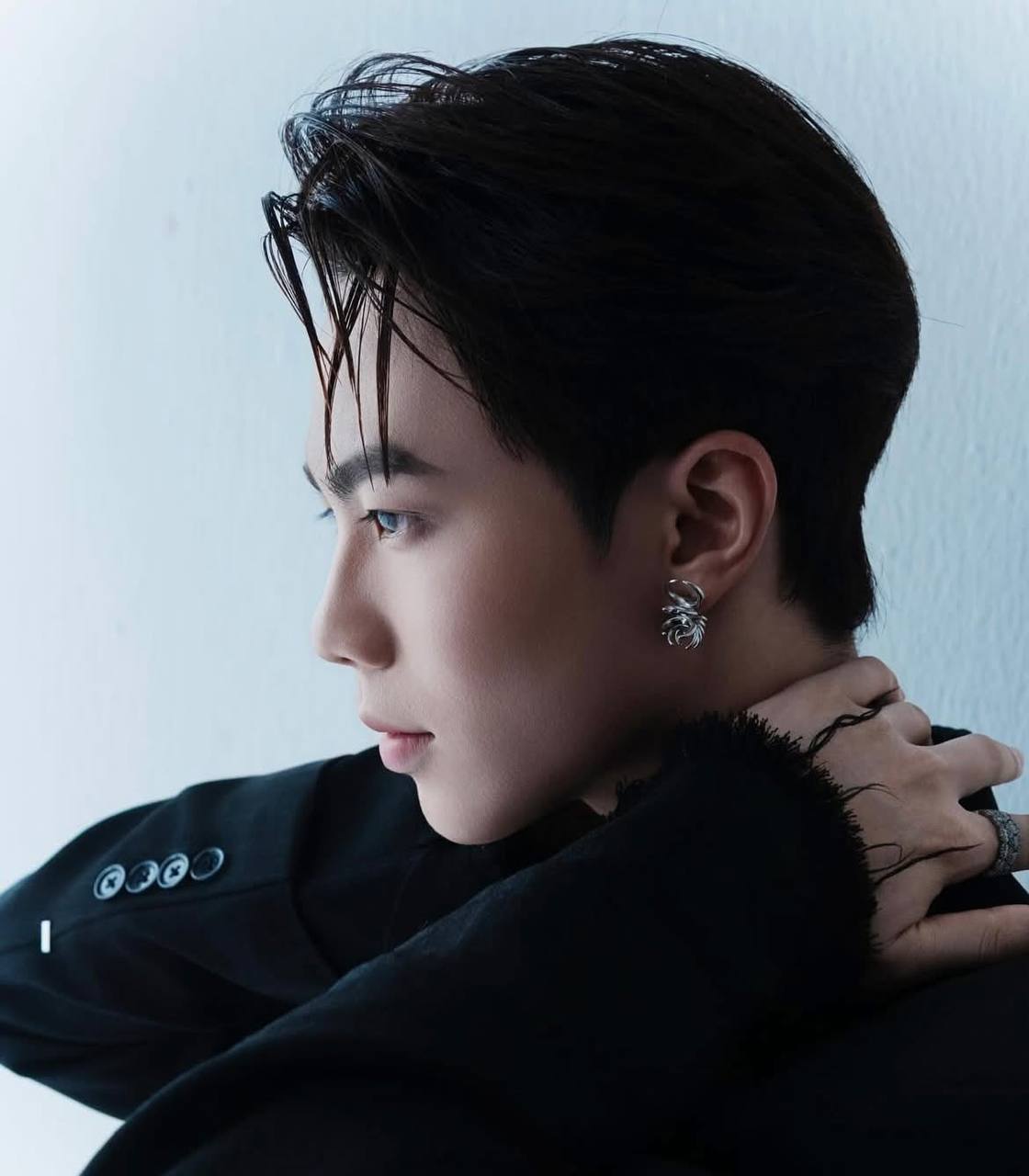 Vbiz nổi lên 1 mỹ nam 2K5 đẹp trai như hoàng tử, đặc biệt là không “dầu mỡ”- Ảnh 16. Vbiz nổi lên 1 mỹ nam 2K5 đẹp trai như hoàng tử, đặc biệt là không “dầu mỡ”- Ảnh 16.