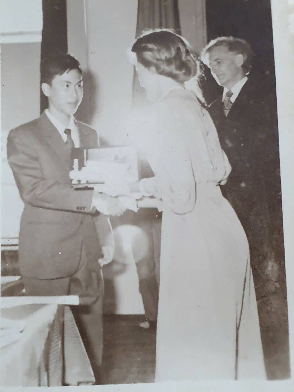 Huyền thoại Toán học Việt Nam - TS Lê Bá Khánh Trình: "Tôi từng có giai đoạn thấy bẽ bàng, có lỗi với chính học trò mình"- Ảnh 2.