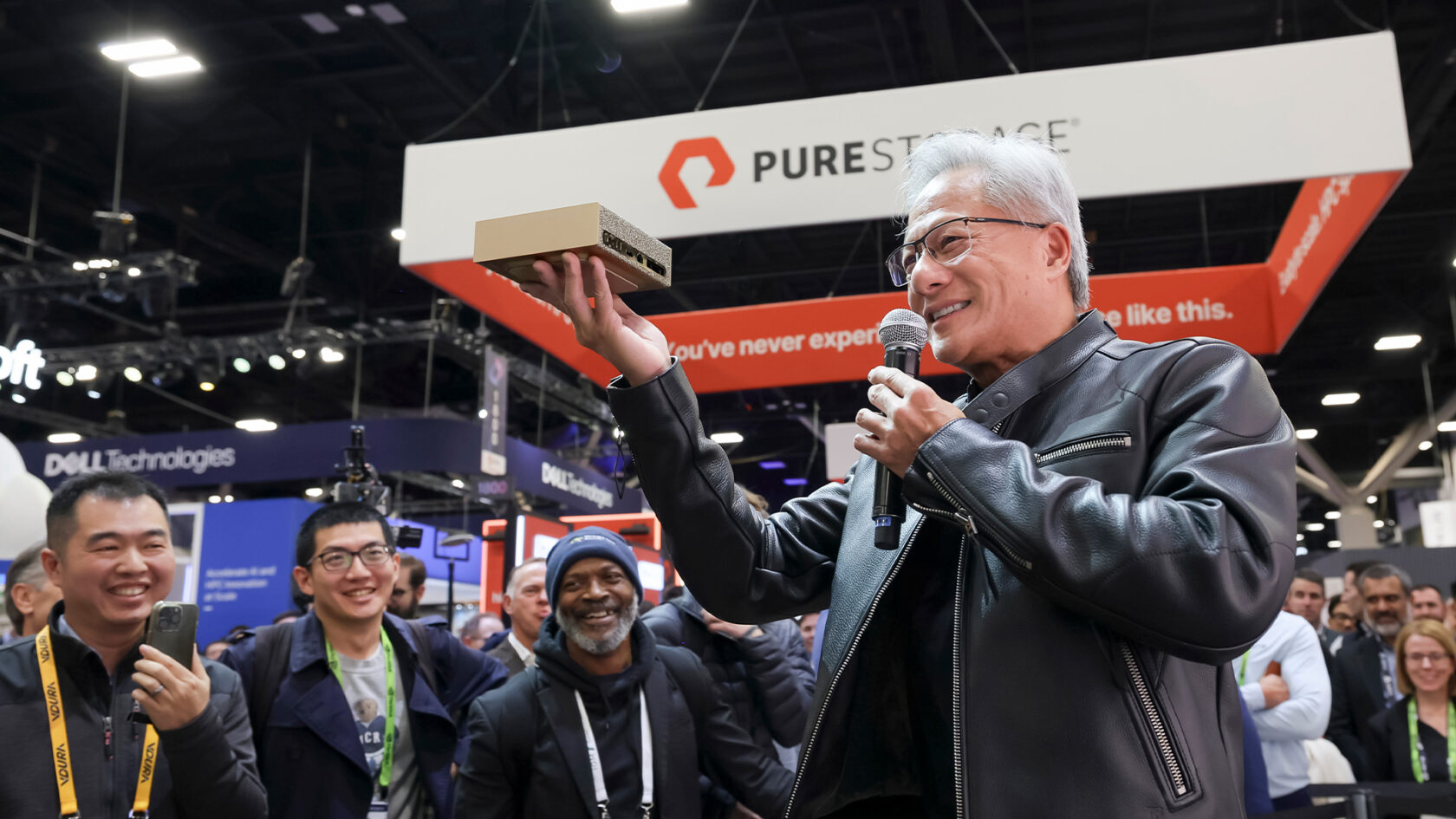 Nhật Bản gây bất ngờ khi được tiếp thêm sức mạnh chưa từng có, kỳ tích mới sẽ không còn xa?- Ảnh 1.