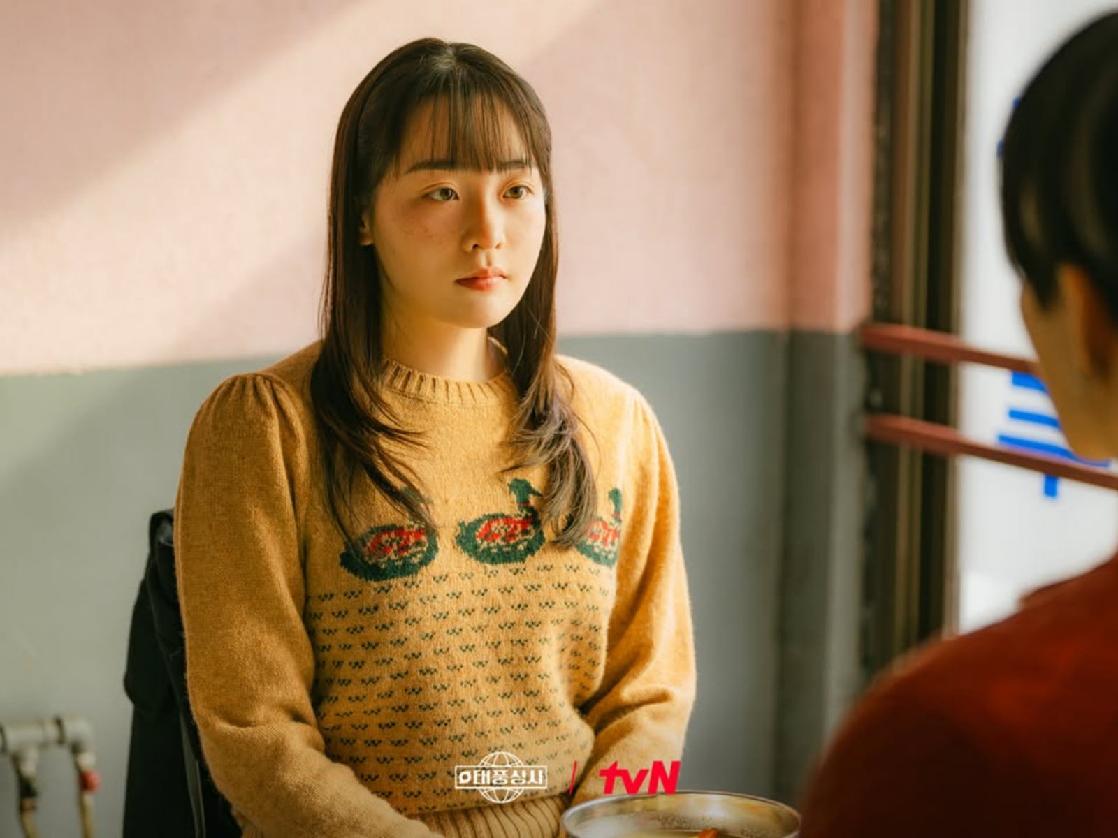 Typhoon Family: Từ cú chào sân đỉnh cao đến màn rơi tự do khó cứu nổi- Ảnh 6. Typhoon Family: Từ cú chào sân đỉnh cao đến màn rơi tự do khó cứu nổi- Ảnh 6.