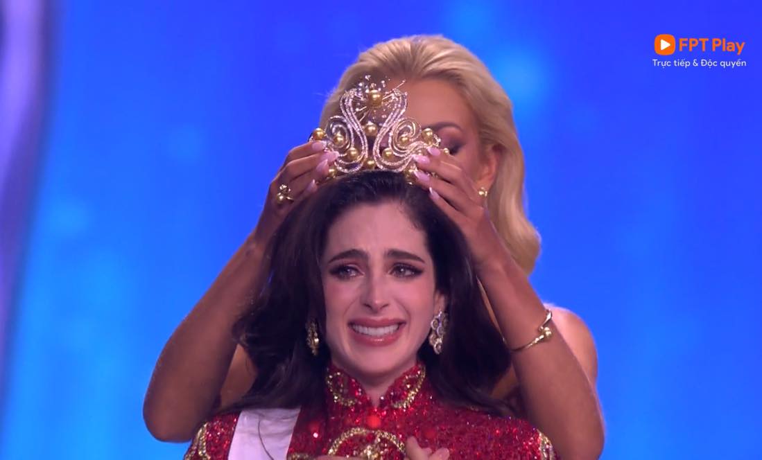 Tân Miss Universe 2025 là ai mà đăng quang lại gây phẫn nộ đến thế này?- Ảnh 4.