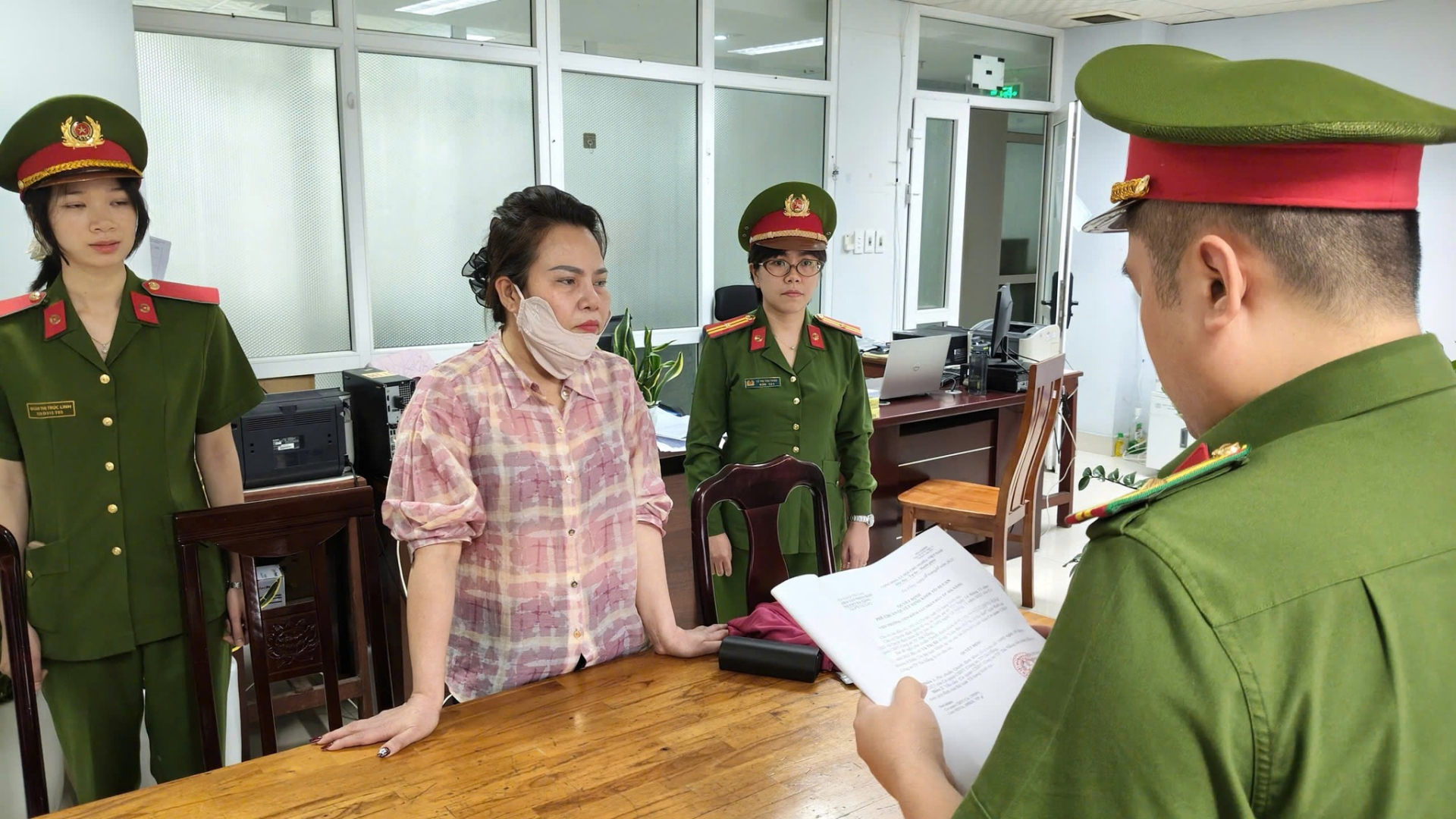 Bắt giam cô đồng Võ Thị Xê- Ảnh 2.