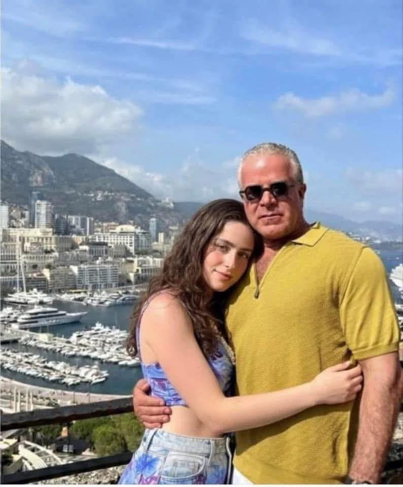 Liên hoàn phốt ở Miss Universe: Tân Hoa hậu bị tố đăng quang nhờ quan hệ, nghi rò rỉ ảnh thân mật cùng Chủ tịch- Ảnh 8.