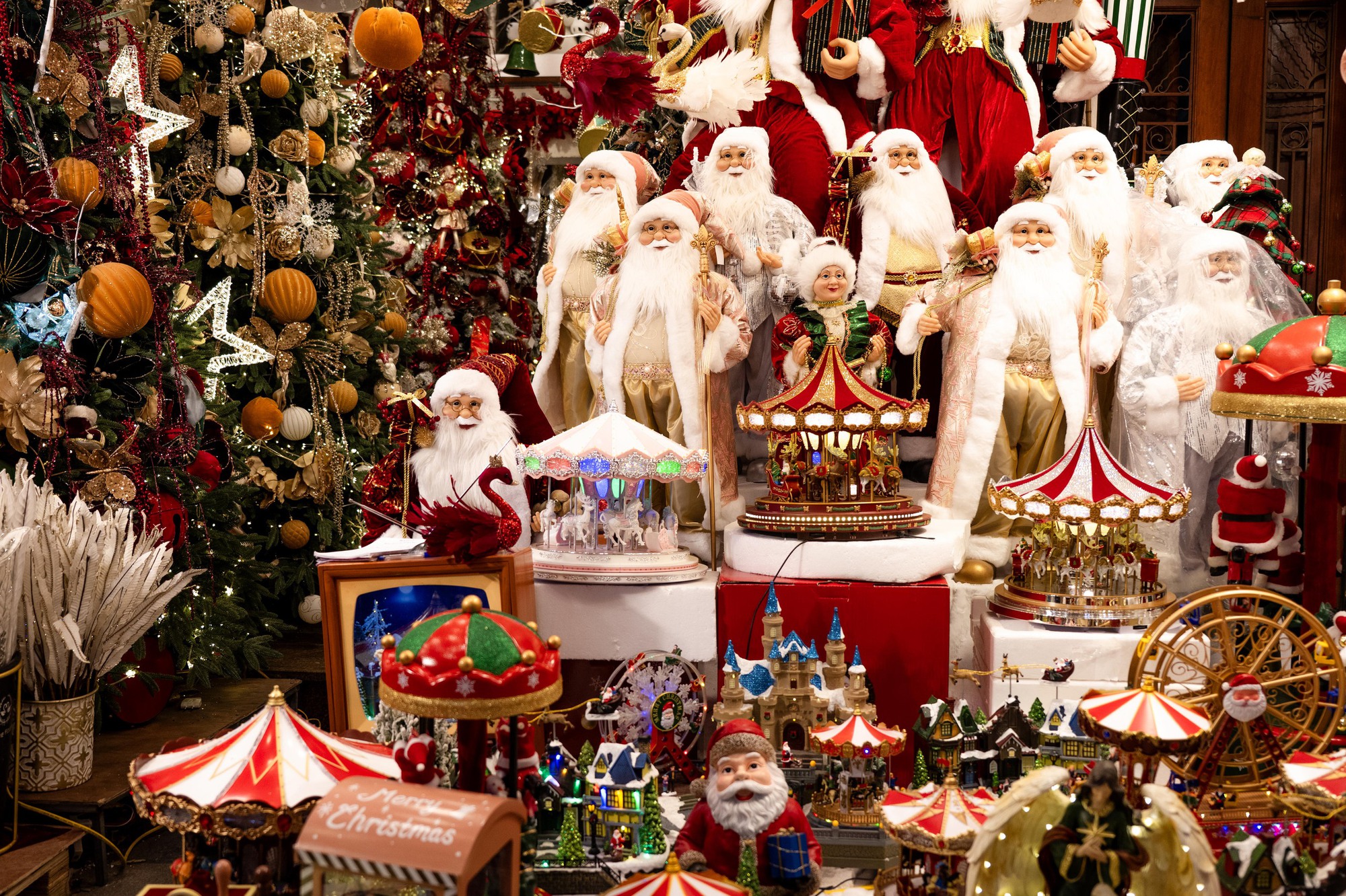 Clip: Giáng sinh Hàng Mã năm nay đỉnh thế!- Ảnh 8.