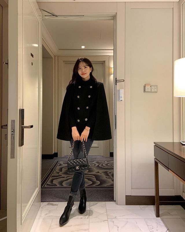 Kiểu áo toả ra vibe tài phiệt, nàng nào cũng nên sắm- Ảnh 3. Kiểu áo toả ra vibe tài phiệt, nàng nào cũng nên sắm- Ảnh 3.