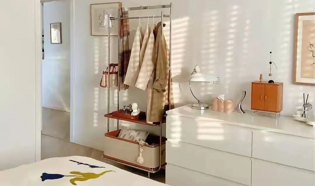 Sống 8 năm trong căn hộ 65m², tôi phát hiện 6 món nội thất vô dụng nhất nhà mình - tốn tiền, tốn chỗ mà còn làm cuộc sống rối hơn- Ảnh 4.