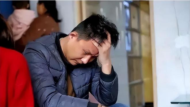 Người đàn ông lương hơn 37 triệu đồng/tháng, không dính nợ xấu nhưng làm hồ sơ vay thế chấp 2,5 tỷ đồng vẫn bị 3 ngân hàng từ chối: "Lỗi ở vợ anh"- Ảnh 1.