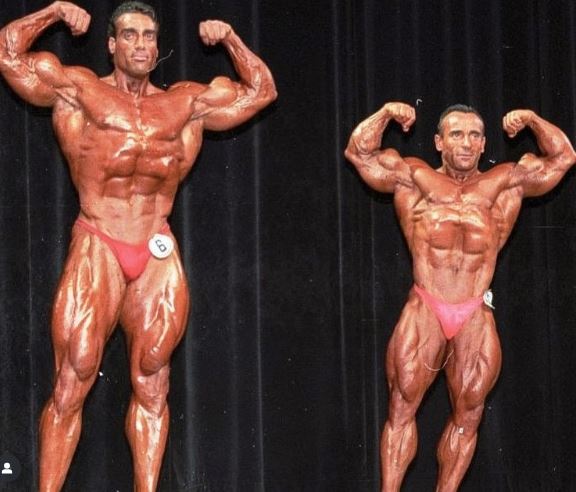 Siêu lùn 1m47 được mệnh danh là quái vật thể hình, quật ngã cả những gã khổng lồ gây choáng váng- Ảnh 4.