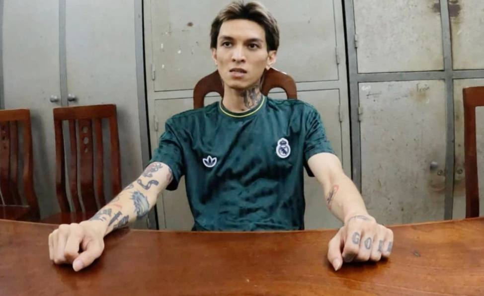 Bị bắt trong tù, Bình Gold vẫn ra MV mới: "Con muốn được trở về nhà mẹ ơi"- Ảnh 2.