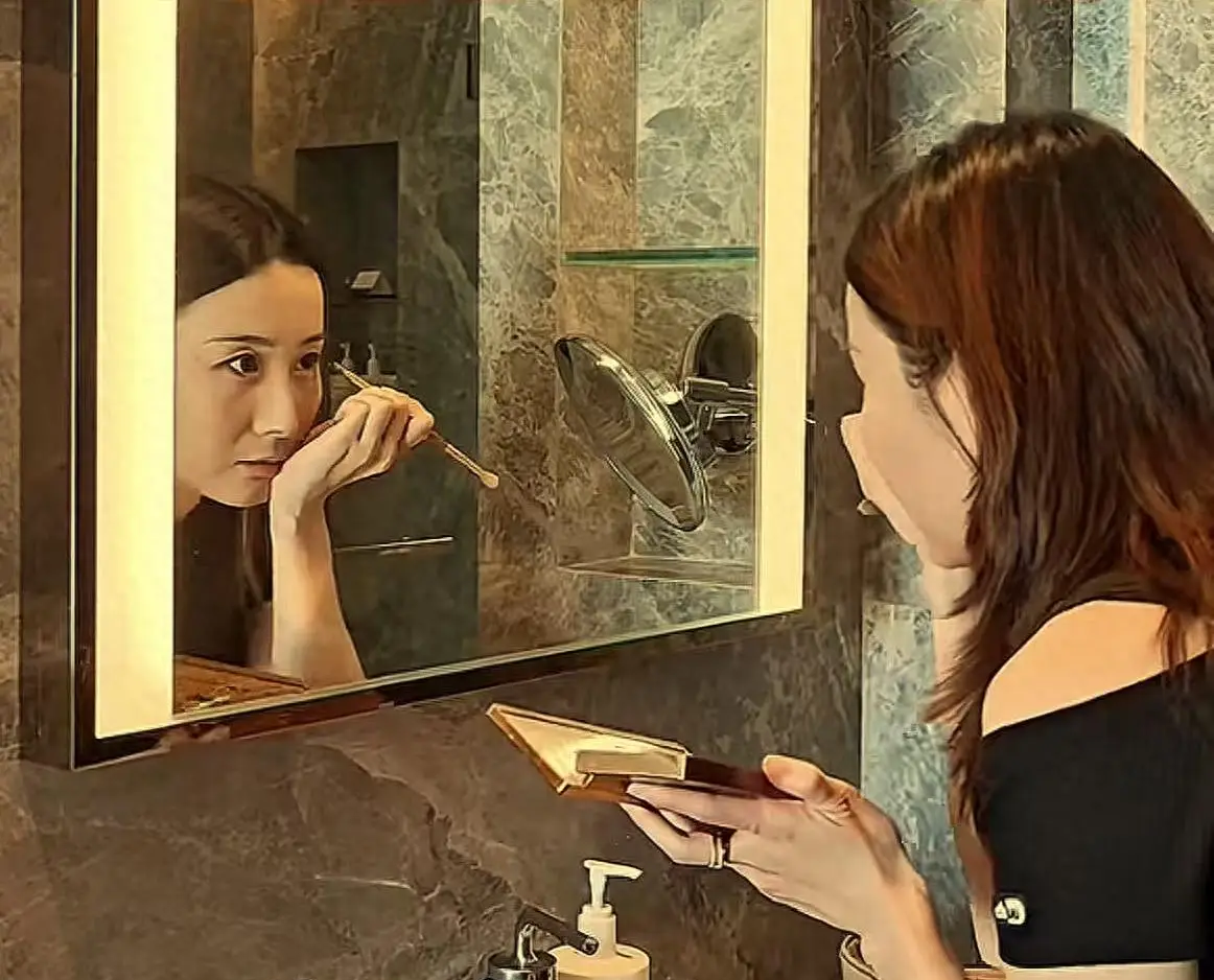 Ở khách sạn 4 đêm/tuần để tiết kiệm tiền: Lựa chọn "ngược đời" của bà mẹ đơn thân khiến dân mạng choáng nhẹ- Ảnh 1.