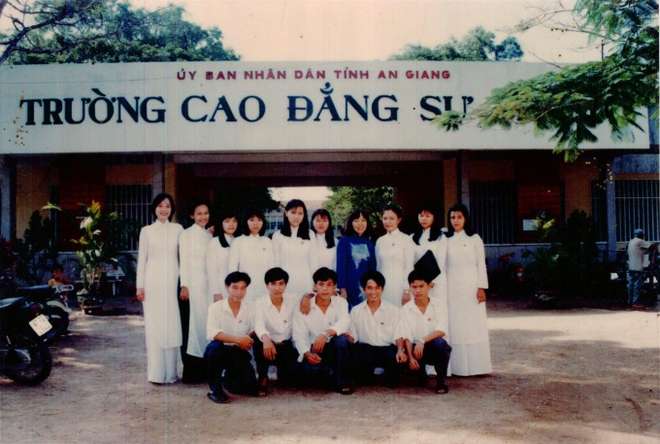 Chùm ảnh ngày 20/11 của mấy chục năm về trước khiến ai cũng hoài niệm- Ảnh 7.