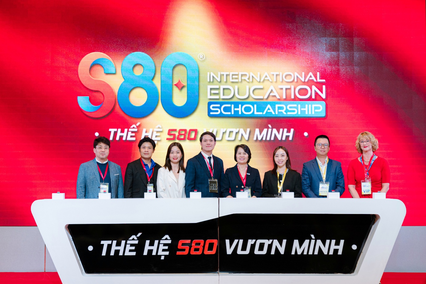 Học bổng S80 hỗ trợ học phí tối đa cho IELTS và tiếng Anh giao tiếp trực tuyến- Ảnh 2. Học bổng S80 hỗ trợ học phí tối đa cho IELTS và tiếng Anh giao tiếp trực tuyến- Ảnh 2.