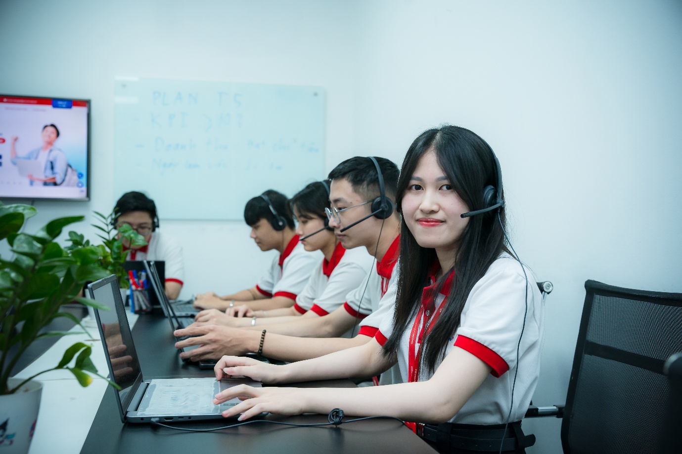 Học bổng S80 hỗ trợ học phí tối đa cho IELTS và tiếng Anh giao tiếp trực tuyến- Ảnh 3. Học bổng S80 hỗ trợ học phí tối đa cho IELTS và tiếng Anh giao tiếp trực tuyến- Ảnh 3.