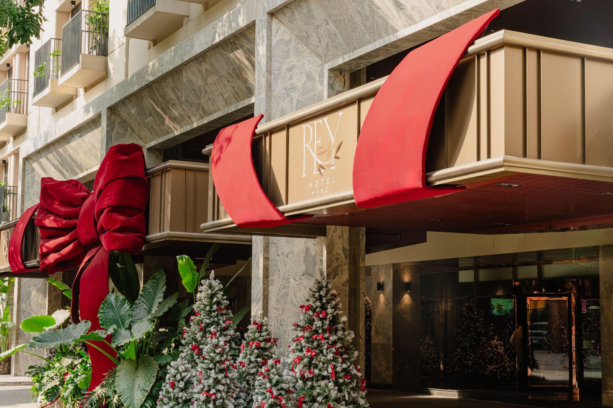 Xu hướng staycation lên ngôi: Vì sao REY Hotel trở thành lựa chọn của du khách trẻ tại Hà Nội?- Ảnh 3. Xu hướng staycation lên ngôi: Vì sao REY Hotel trở thành lựa chọn của du khách trẻ tại Hà Nội?- Ảnh 3.