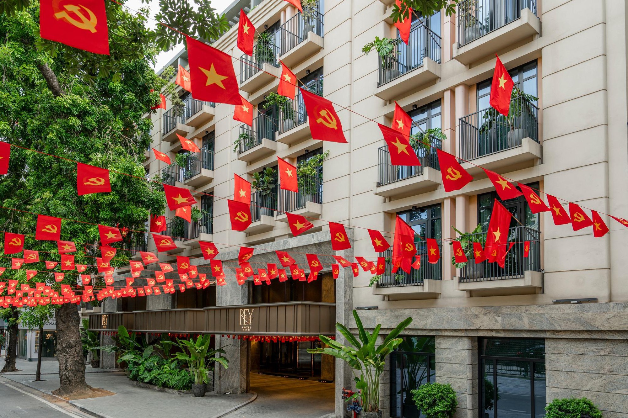 Xu hướng staycation lên ngôi: Vì sao REY Hotel trở thành lựa chọn của du khách trẻ tại Hà Nội?- Ảnh 5. Xu hướng staycation lên ngôi: Vì sao REY Hotel trở thành lựa chọn của du khách trẻ tại Hà Nội?- Ảnh 5.