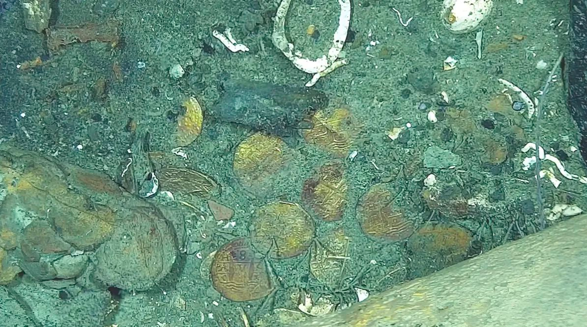 Phát hiện 90 tấn vàng, 237 tấn vàng và ngọc lục bảo trị giá hơn 400 nghìn tỷ đồng trên một con thuyền- Ảnh 2.