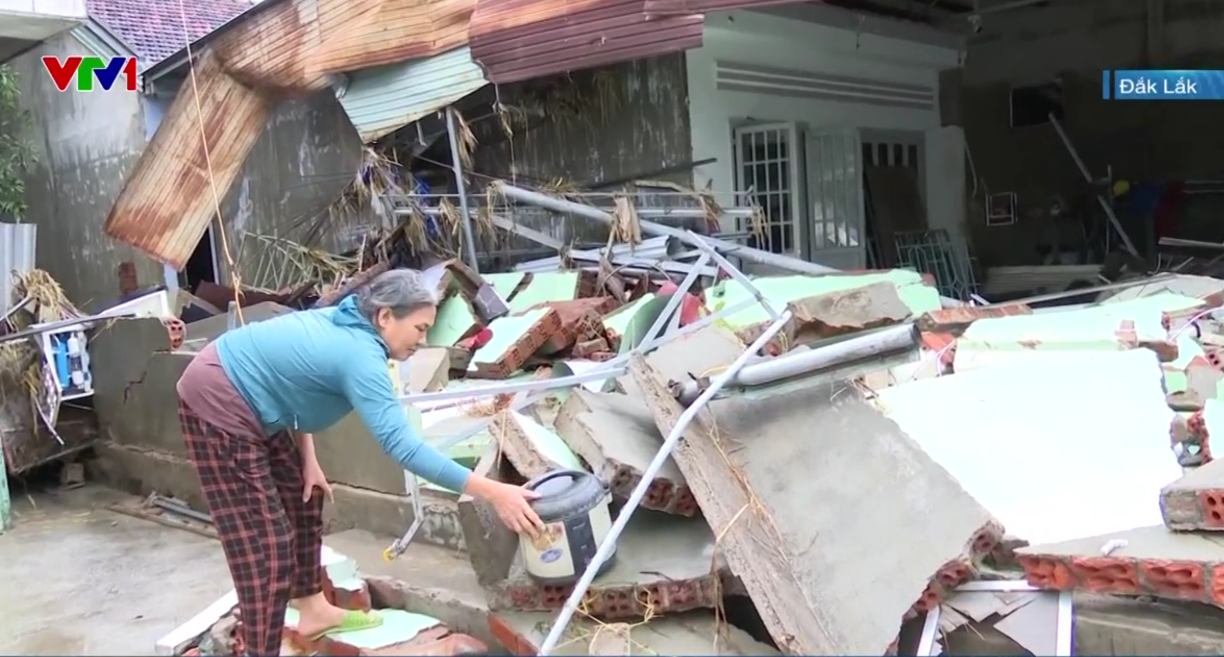 Sơn Hoà (Đắk Lắk) tan hoang sau cơn lũ vượt mốc lịch sử năm 1993- Ảnh 2. Sơn Hoà (Đắk Lắk) tan hoang sau cơn lũ vượt mốc lịch sử năm 1993- Ảnh 2.