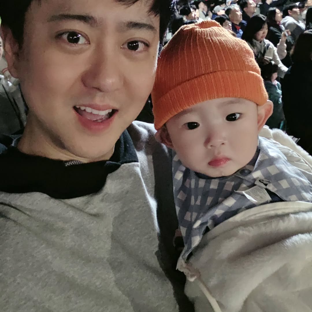 Lee Dong Wook bất ngờ công khai ảnh vợ con- Ảnh 4.