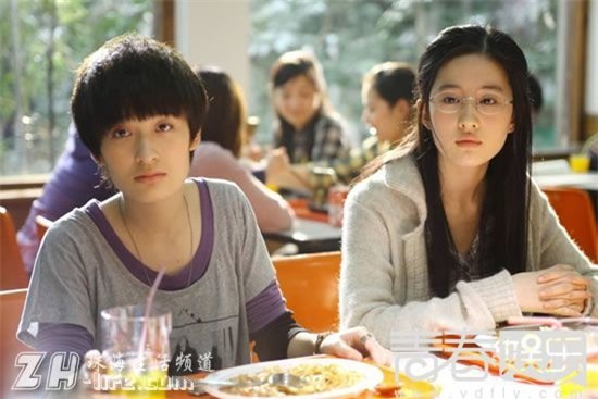 Báo Trung: Người yêu đồng giới của Lưu Diệc Phi lộ diện, hóa ra Song Seung Hun chỉ là 