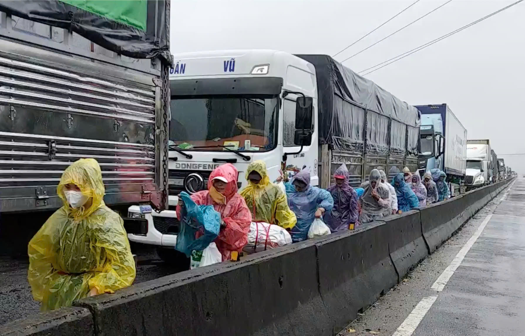 Lâm Đồng thiệt hại 1.000 tỉ đồng do mưa lũ- Ảnh 1.