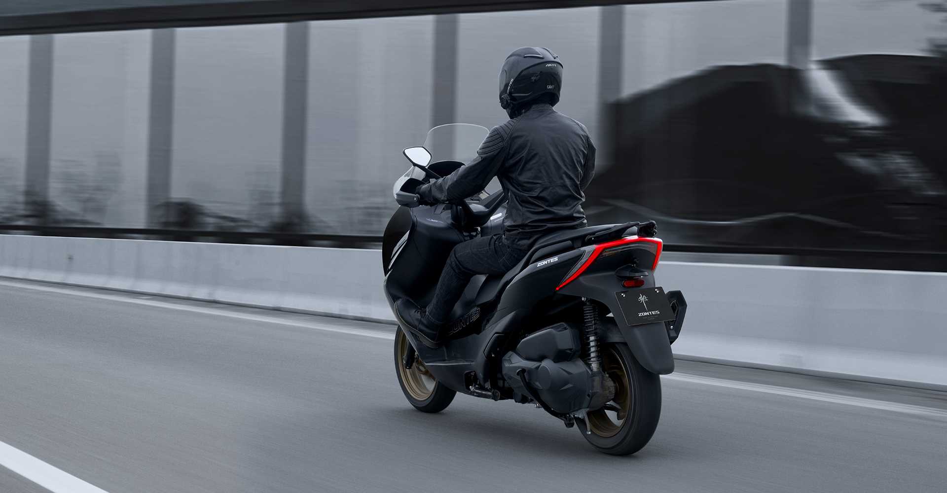 Xe ga chuyên phượt của Honda vừa về VN đã gặp khó: Đối thủ ra mắt 2 xe 'trang bị tận răng' giá rẻ hơn- Ảnh 22. Xe ga chuyên phượt của Honda vừa về VN đã gặp khó: Đối thủ ra mắt 2 xe 'trang bị tận răng' giá rẻ hơn- Ảnh 22.