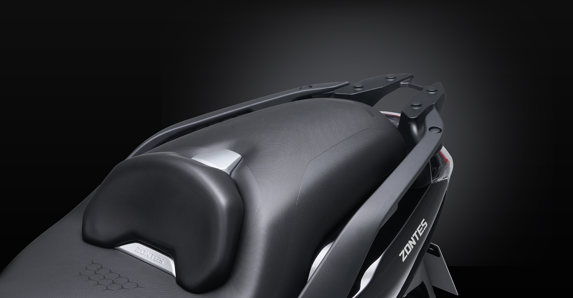 Xe ga chuyên phượt của Honda vừa về VN đã gặp khó: Đối thủ ra mắt 2 xe 'trang bị tận răng' giá rẻ hơn- Ảnh 28. Xe ga chuyên phượt của Honda vừa về VN đã gặp khó: Đối thủ ra mắt 2 xe 'trang bị tận răng' giá rẻ hơn- Ảnh 28.