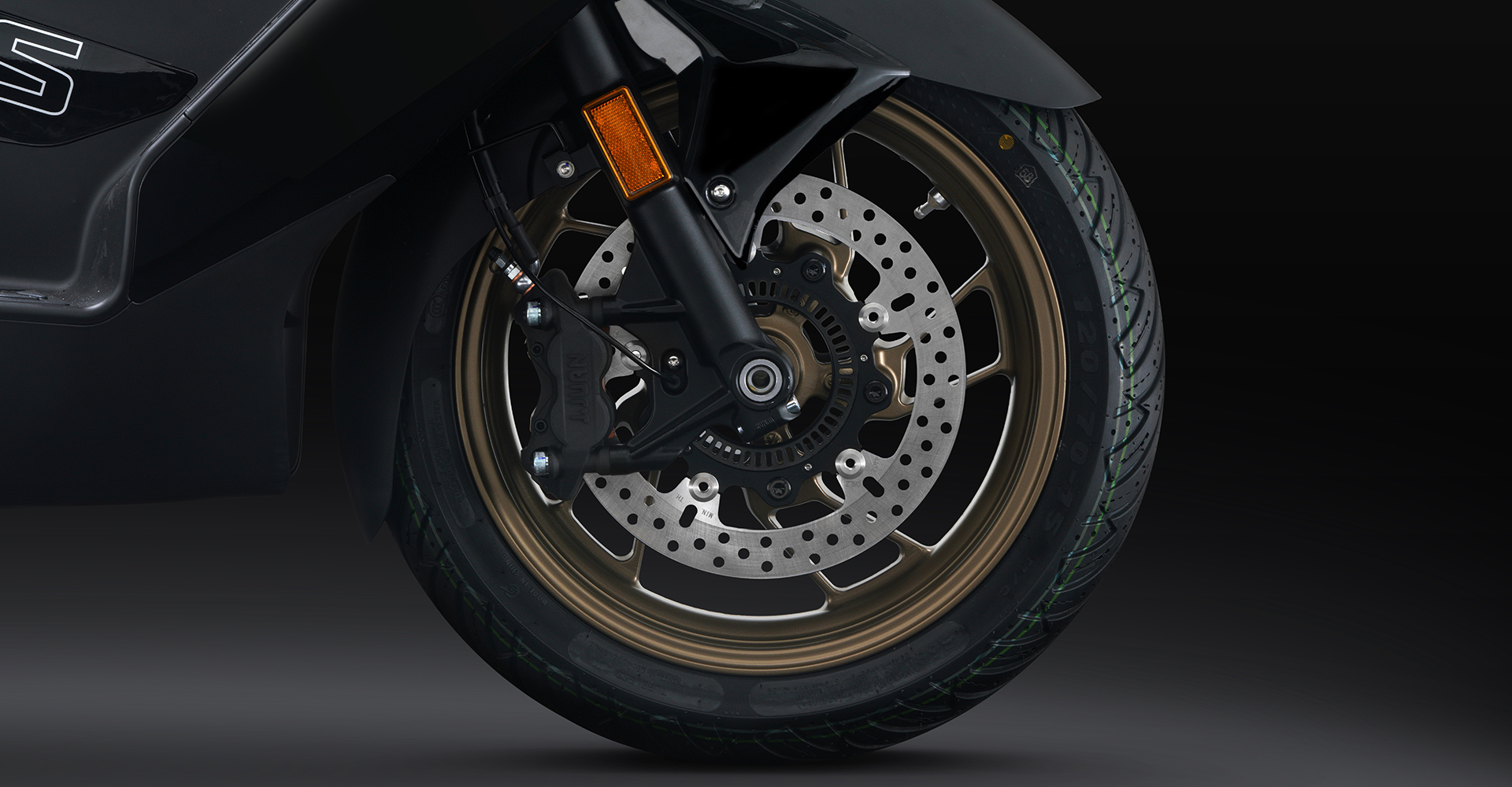 Xe ga chuyên phượt của Honda vừa về VN đã gặp khó: Đối thủ ra mắt 2 xe 'trang bị tận răng' giá rẻ hơn- Ảnh 30. Xe ga chuyên phượt của Honda vừa về VN đã gặp khó: Đối thủ ra mắt 2 xe 'trang bị tận răng' giá rẻ hơn- Ảnh 30.