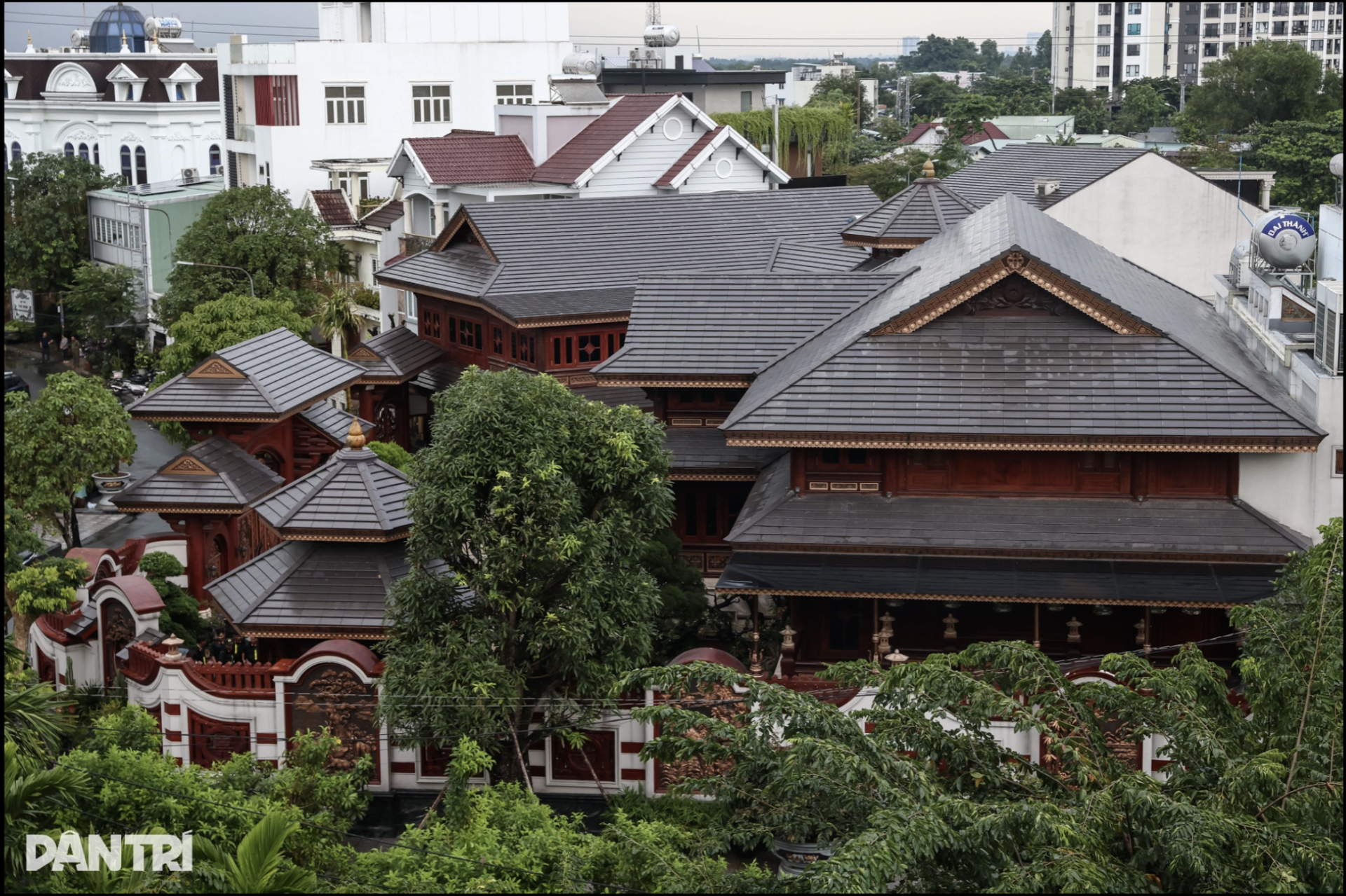 Toàn cảnh từ trên cao biệt phủ xa hoa 4000m2 của vợ chồng "bà trùm" thẩm mỹ viện Mailisa- Ảnh 3.