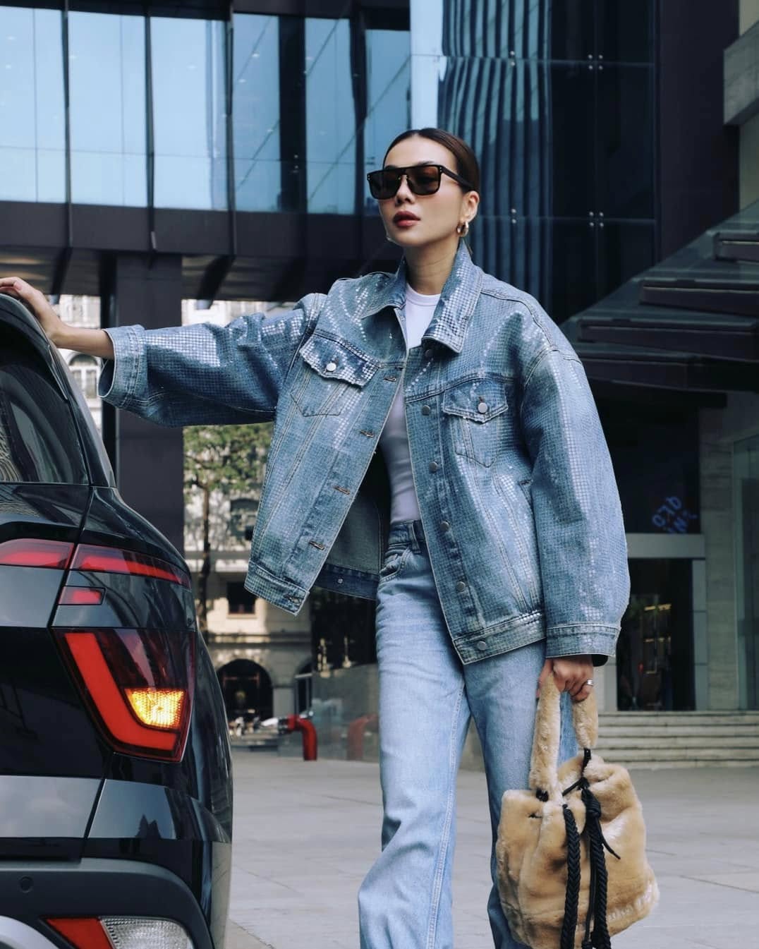 Phụ nữ trên 40 tuổi muốn mặc quần jeans đẹp thì hãy học Phạm Thanh Hằng, đảm bảo sành điệu suốt 4 mùa- Ảnh 10. Phụ nữ trên 40 tuổi muốn mặc quần jeans đẹp thì hãy học Phạm Thanh Hằng, đảm bảo sành điệu suốt 4 mùa- Ảnh 10.