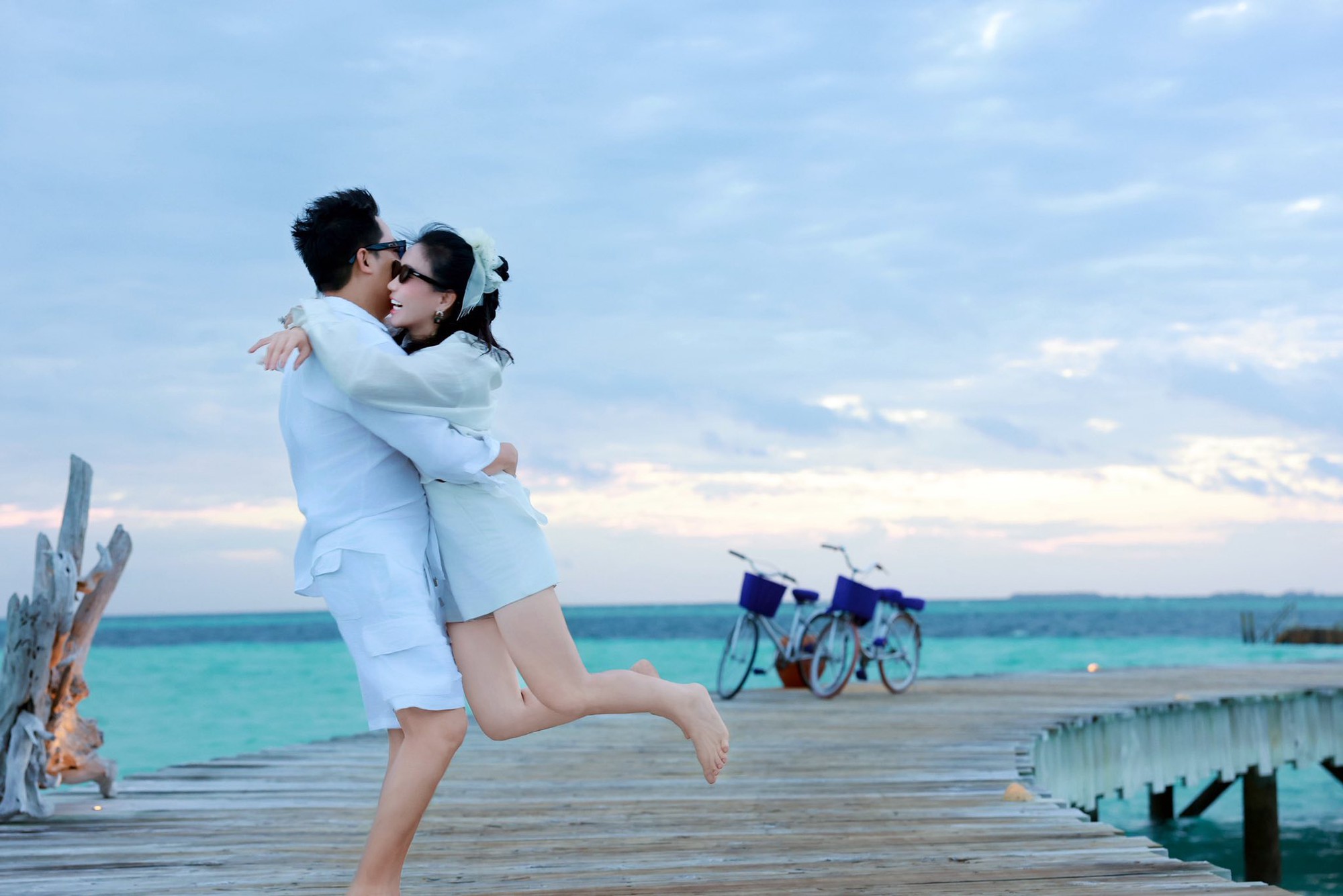 Những bức ảnh chấn động của vợ chồng chủ thẩm mỹ viện Mailisia trước khi bị bắt- Ảnh 11.