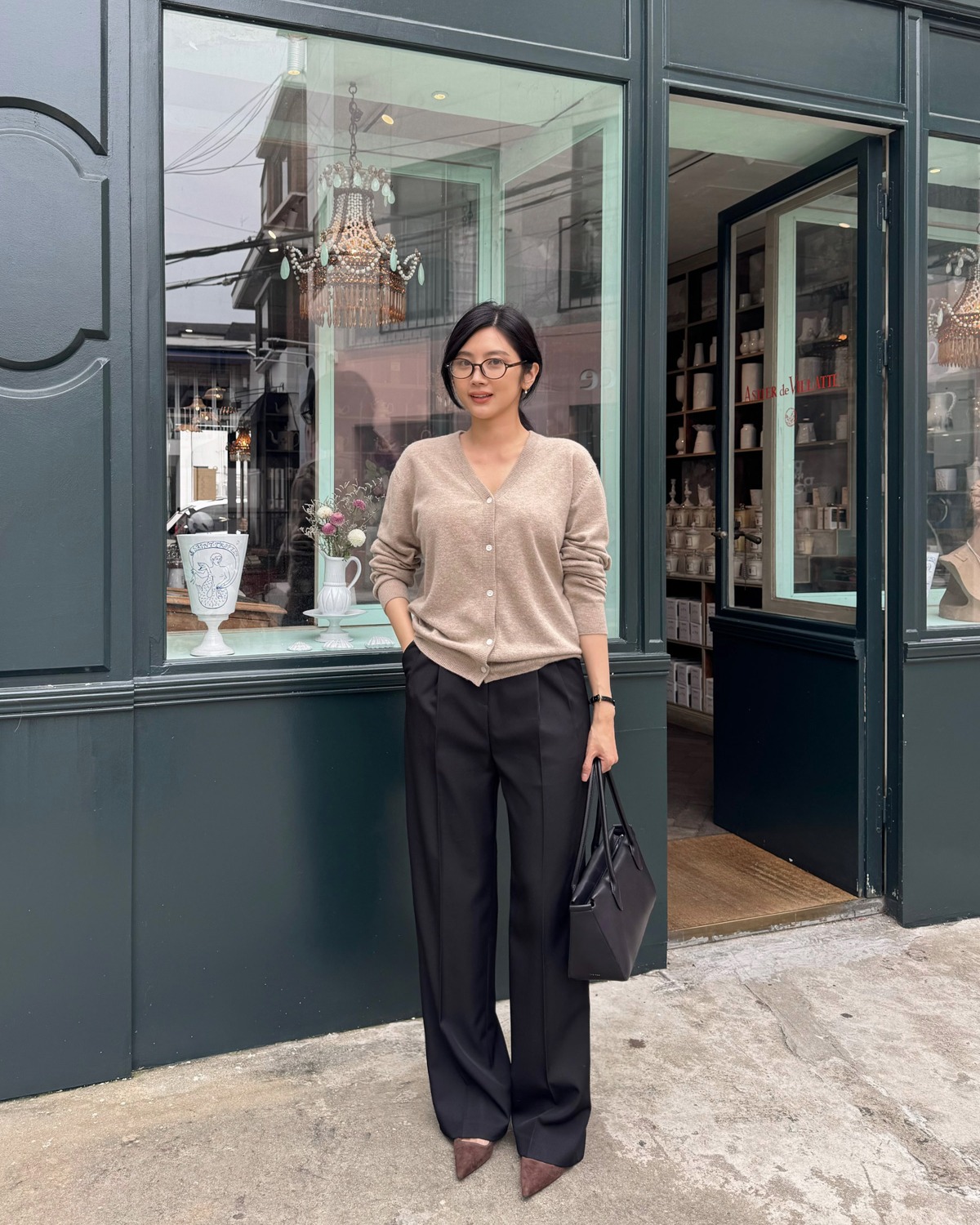 4 cách mặc áo len mỏng chuẩn sang xịn mịn cho những ngày đông không quá lạnh- Ảnh 10.