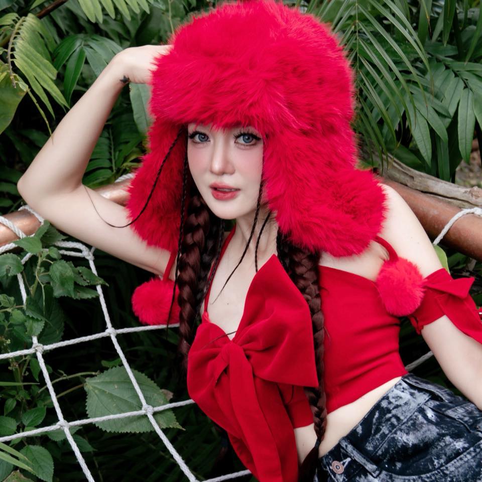 Liên Bỉnh Phát lần đầu công khai hôn bạn gái 5 năm trước hàng vạn người!- Ảnh 5.