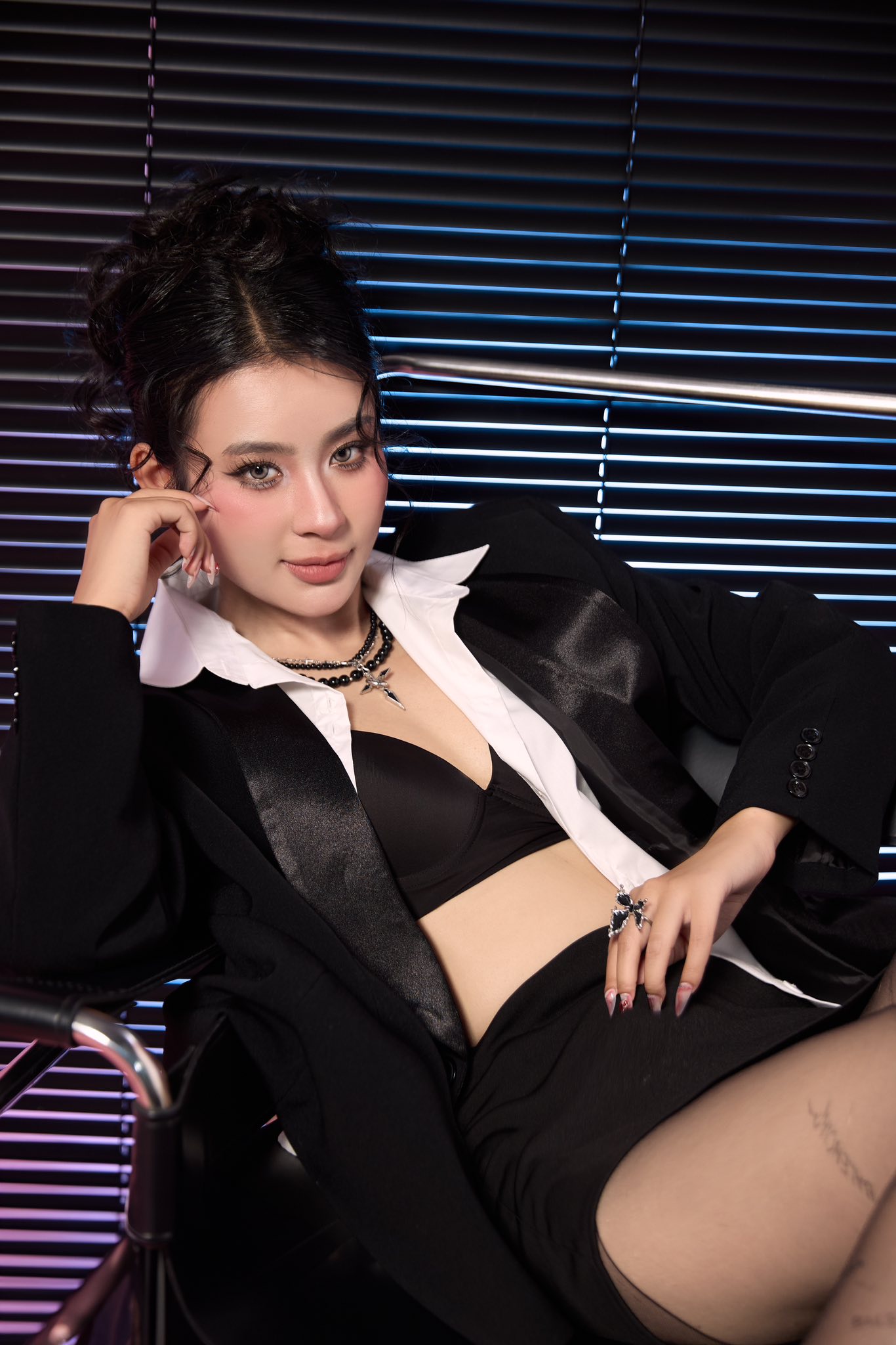 Không thể cưỡng nổi tiểu thư đẹp nhất phim Việt giờ vàng, bỏ gần 3 tỷ để chuộc crush là biết điên tình cỡ nào- Ảnh 3. Không thể cưỡng nổi tiểu thư đẹp nhất phim Việt giờ vàng, bỏ gần 3 tỷ để chuộc crush là biết điên tình cỡ nào- Ảnh 3.