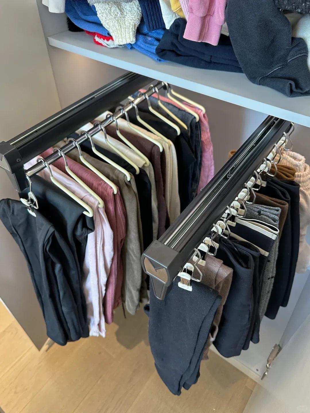 Lối vào chỉ 0,5m² nhưng chứa được 80 đôi giày: Thiết kế tủ giày khiến ai ở căn hộ nhỏ cũng muốn học theo- Ảnh 5.