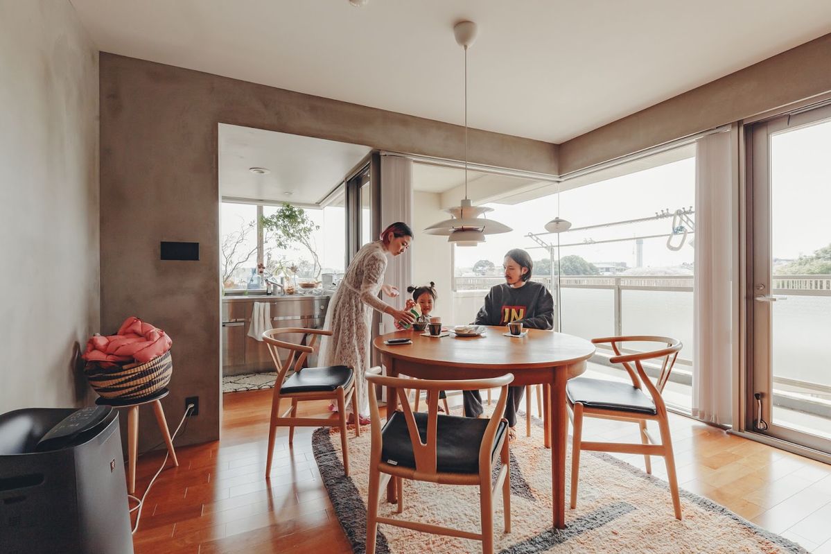 Việc bán căn hộ tầng một và chuyển lên tầng trên cùng khiến tôi hiểu rõ sự thật đằng sau câu nói: "Người giàu không nên mua tầng một, và người nghèo không nên mua tầng trên cùng!"- Ảnh 3.