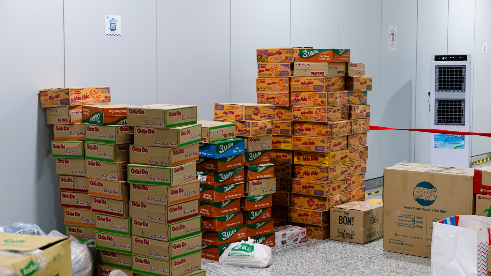 Cảnh tượng chưa từng thấy tại 14 nhà ga metro TPHCM- Ảnh 7.