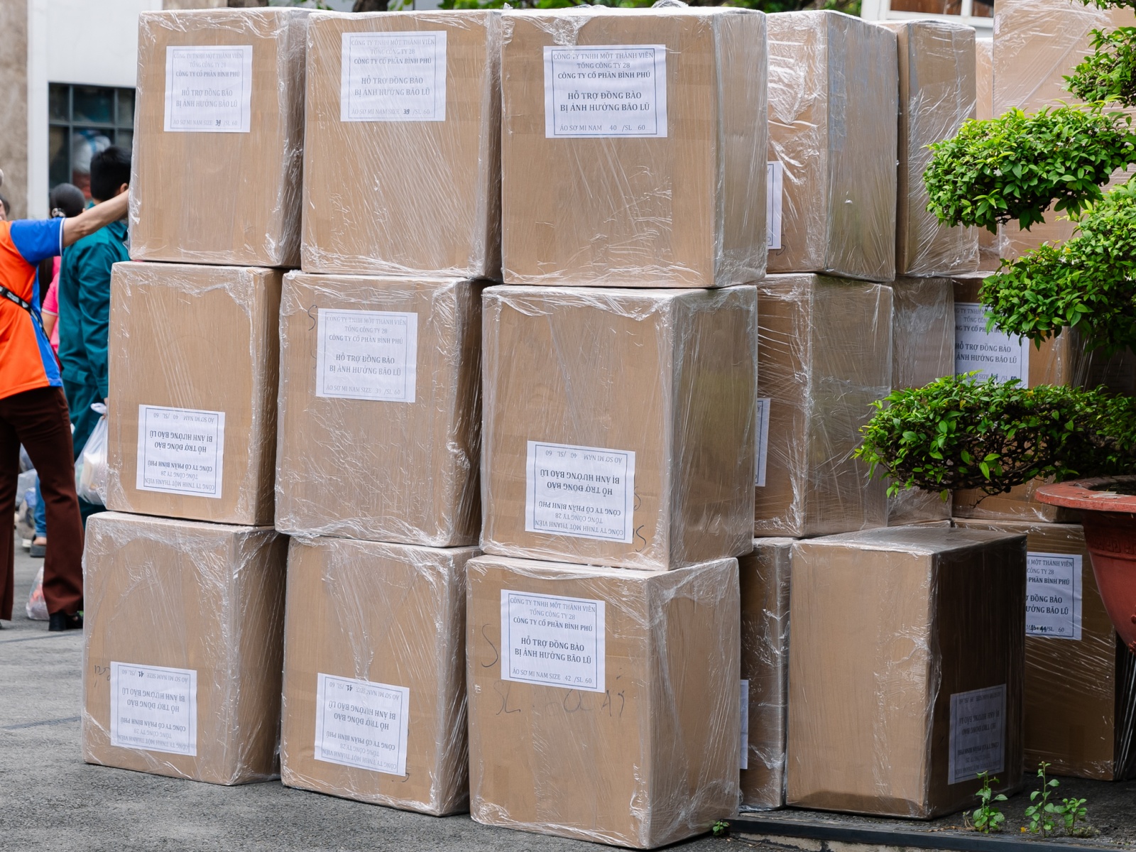 Cảnh tượng chưa từng thấy tại 14 nhà ga metro TPHCM- Ảnh 3.