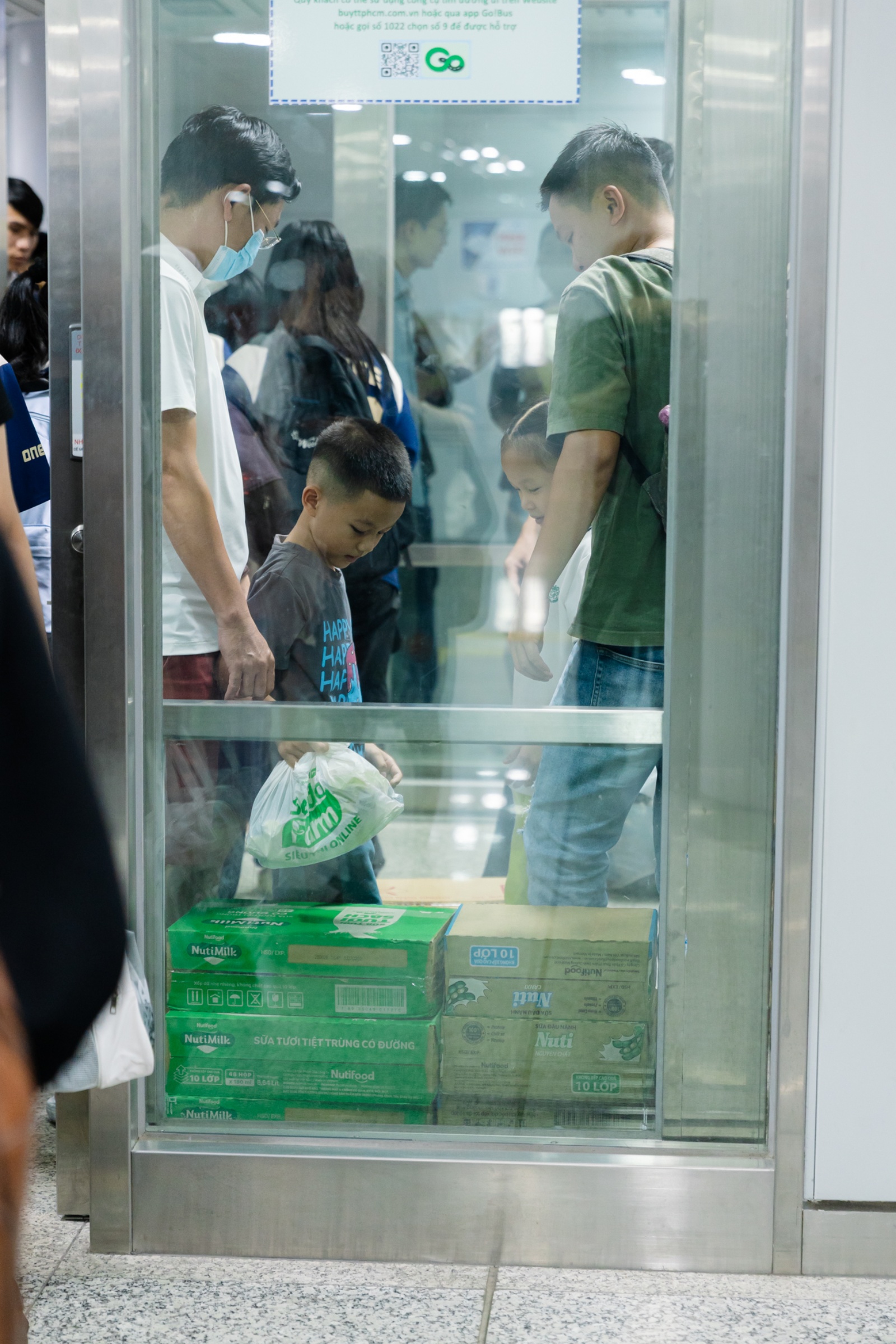 Cảnh tượng chưa từng thấy tại 14 nhà ga metro TPHCM- Ảnh 14.